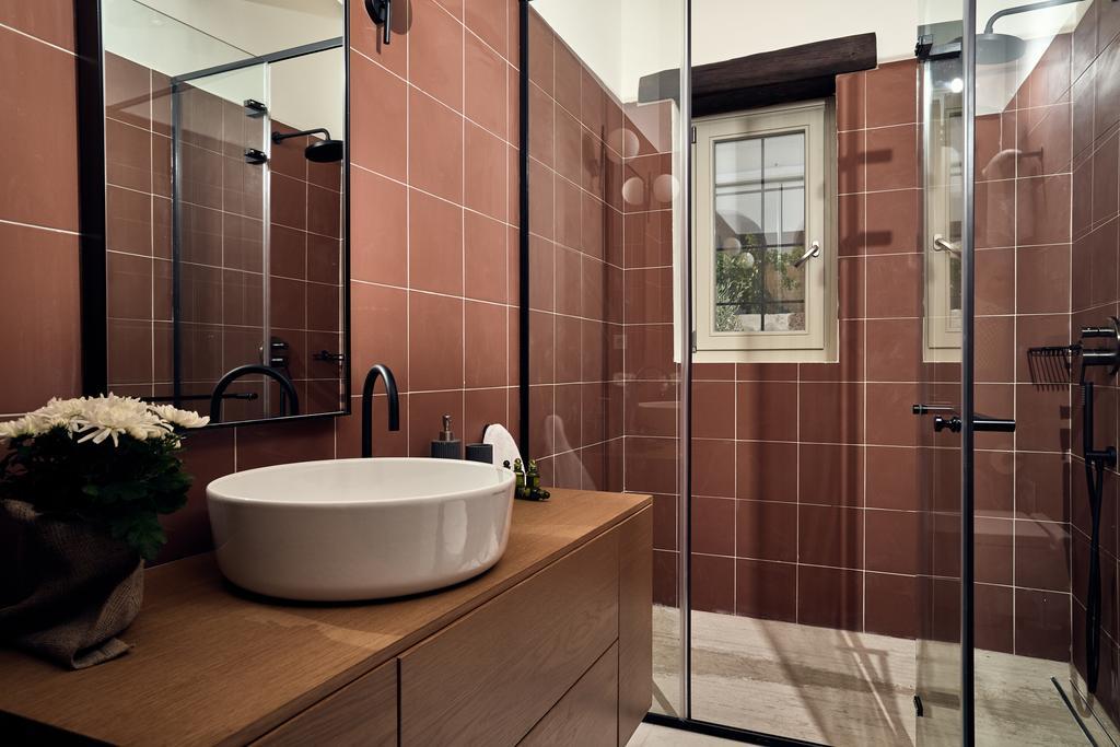 Niova Villa - Seafront, Private Pool And Ionian Sea Views, By Zantewize アリケス エクステリア 写真