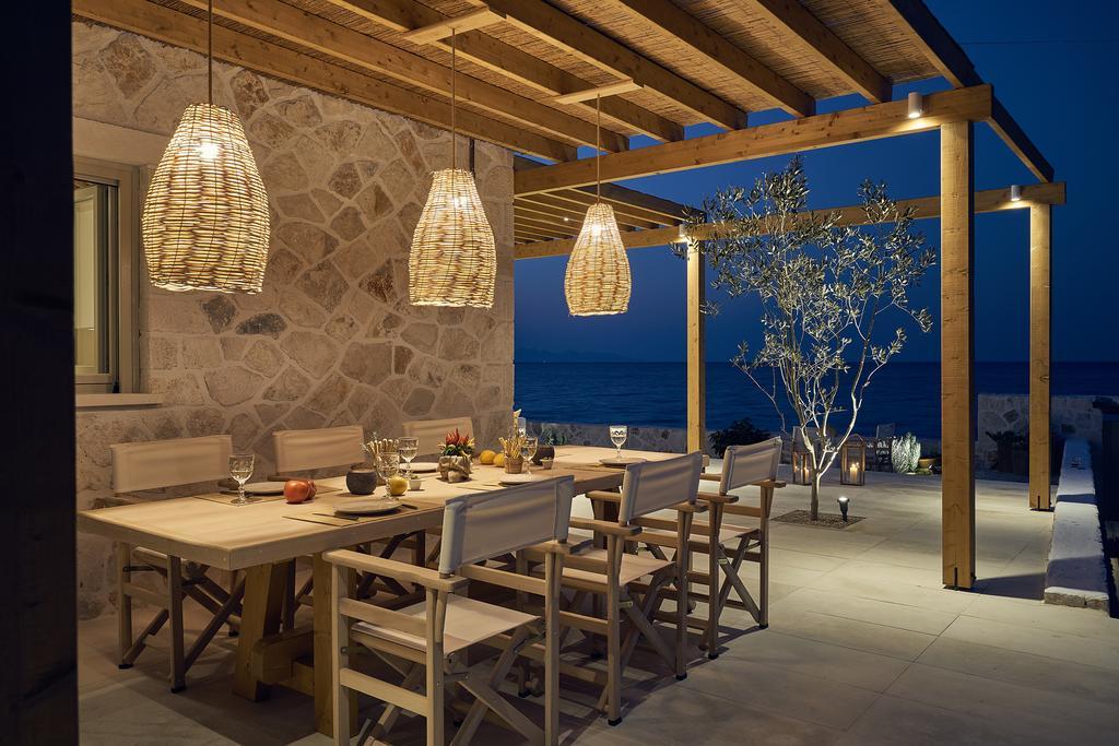 Niova Villa - Seafront, Private Pool And Ionian Sea Views, By Zantewize アリケス エクステリア 写真