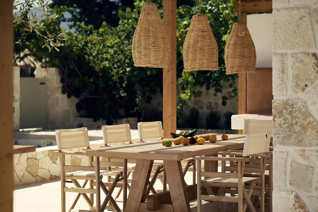 Niova Villa - Seafront, Private Pool And Ionian Sea Views, By Zantewize アリケス エクステリア 写真