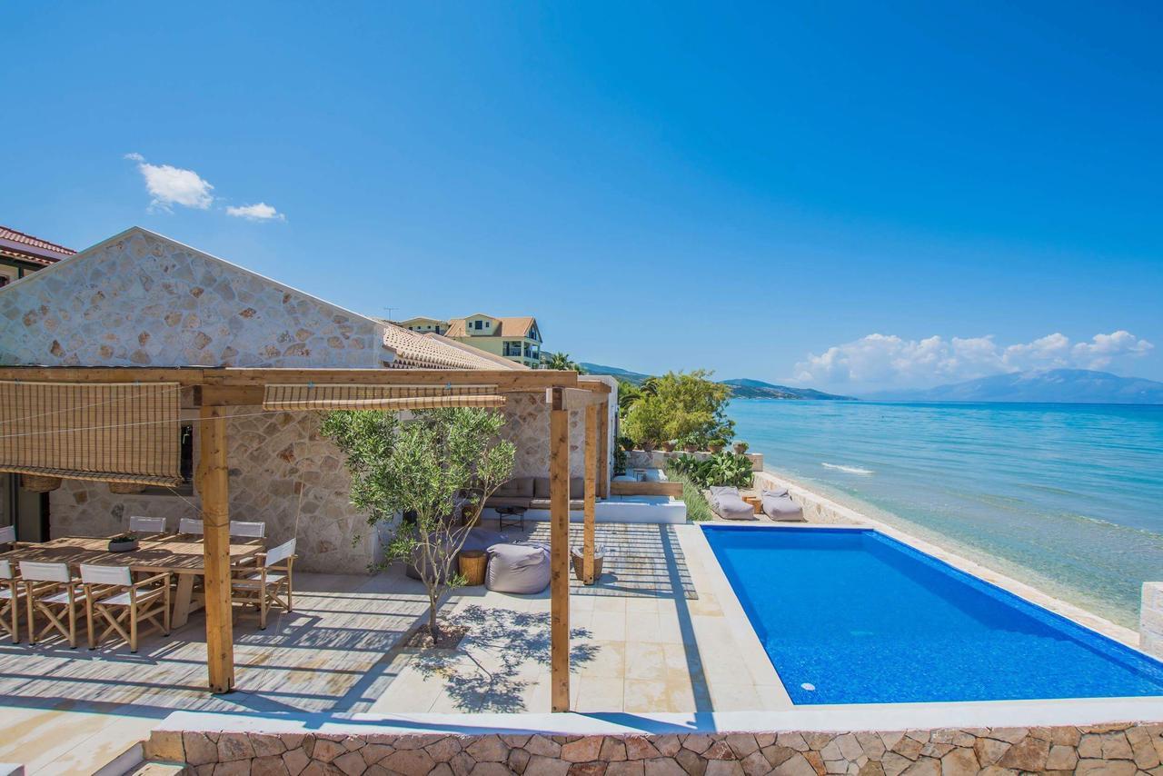 Niova Villa - Seafront, Private Pool And Ionian Sea Views, By Zantewize アリケス エクステリア 写真
